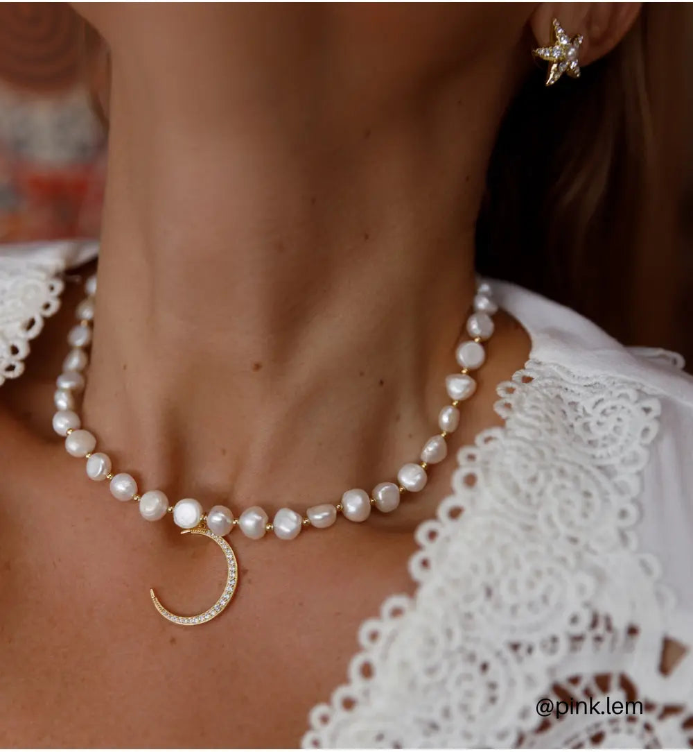 Pearls with Big Moon