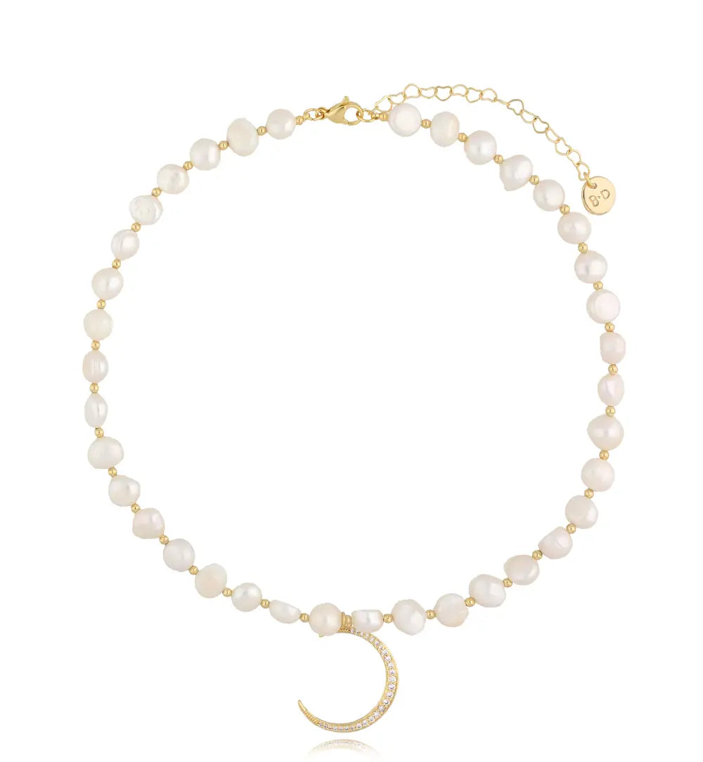 Pearls with Big Moon