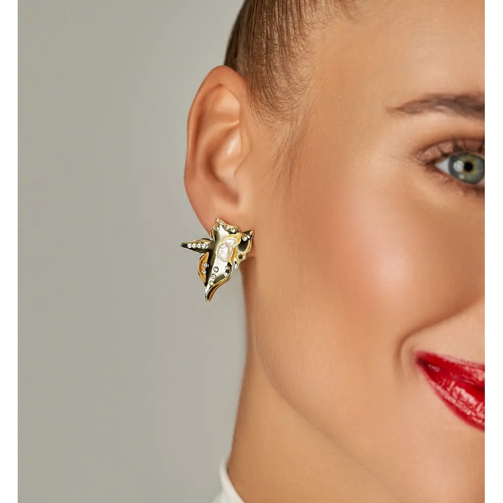 Lindsey Gold Pearl Stud Earrings